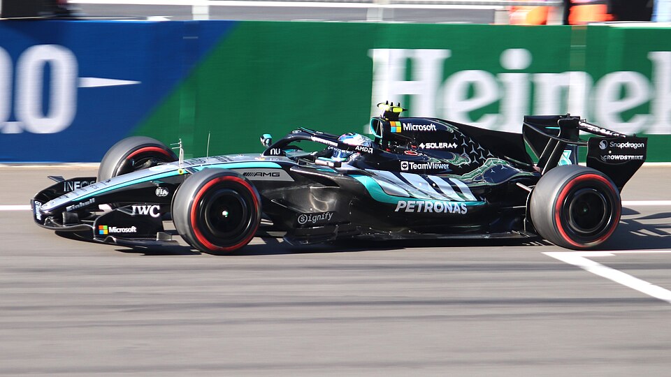 Kimi Antonelli driving the Mercedes W17 at the 2026 Chinese Grand Prix